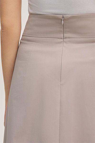 Baumwoll Gabardine A-Linien Midi Rock in Taupe mit Falten