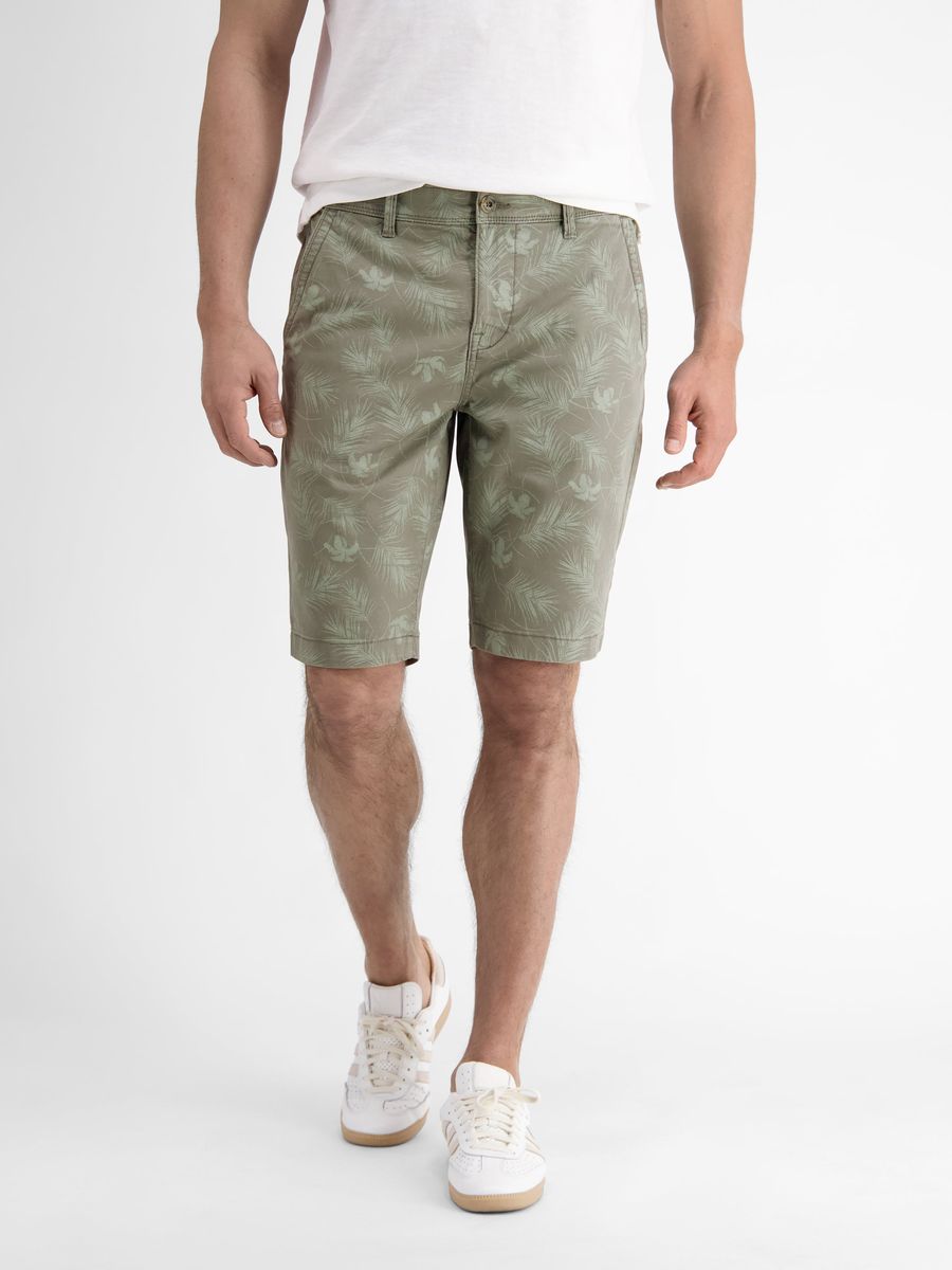 Moderne Chino Bermuda Shorts mit Print