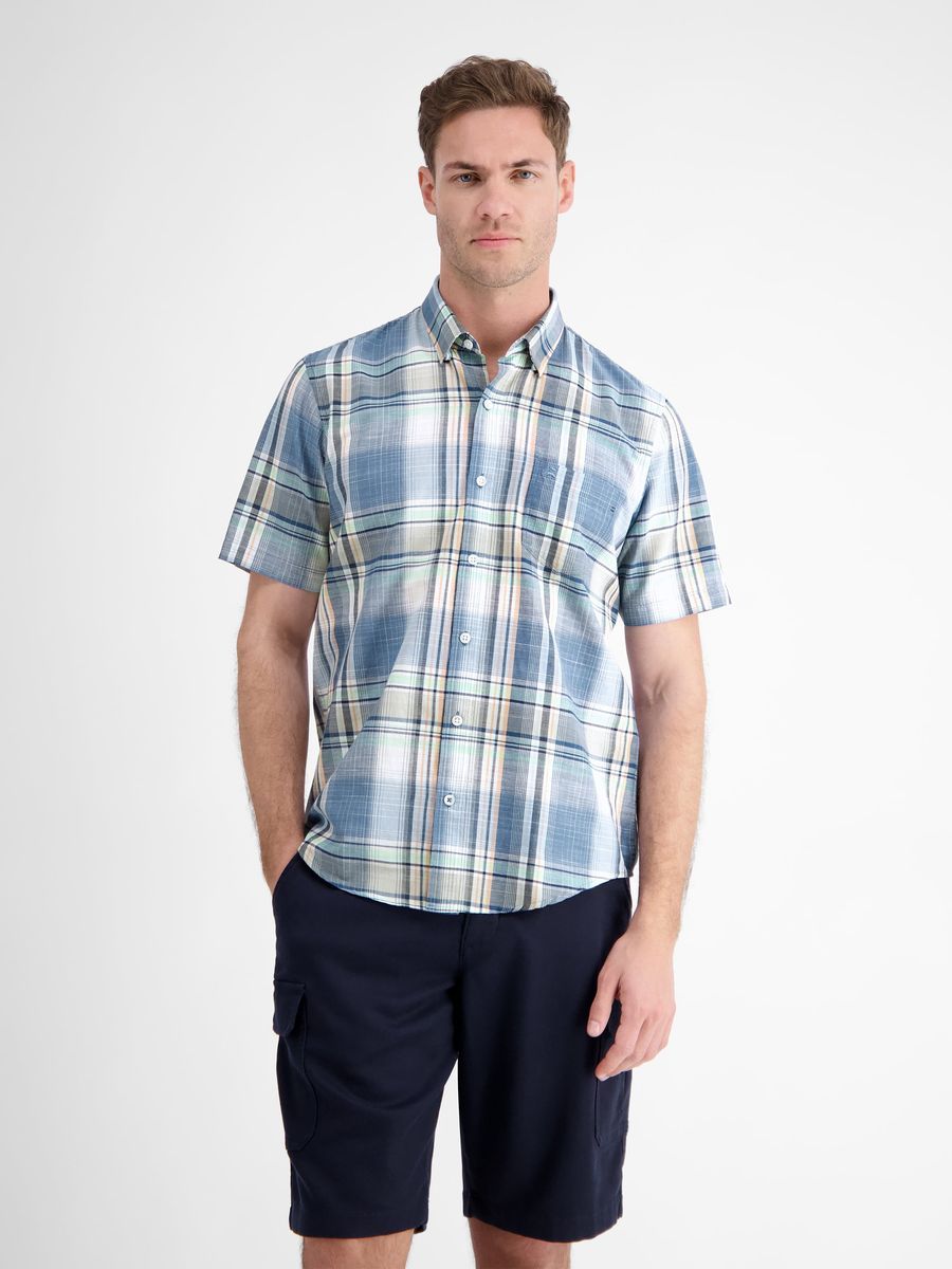 Kurzärmliges kariertes Hemd