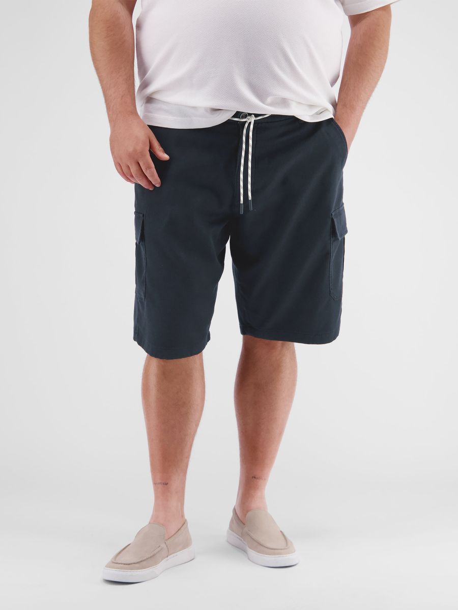 Herren Cargo Bermuda Shorts in Marineblau