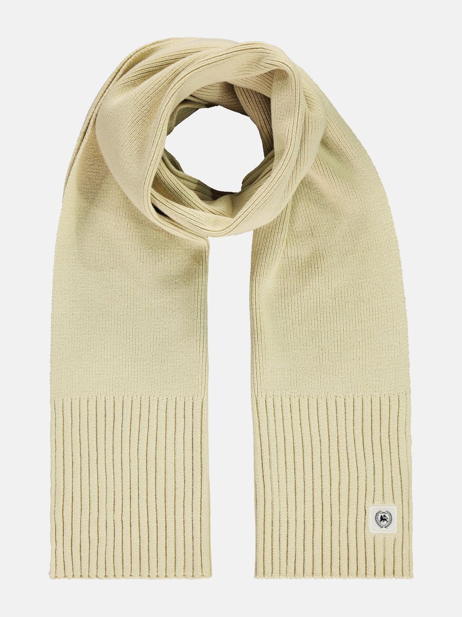 Weicher Strickschal mit Rippdetails