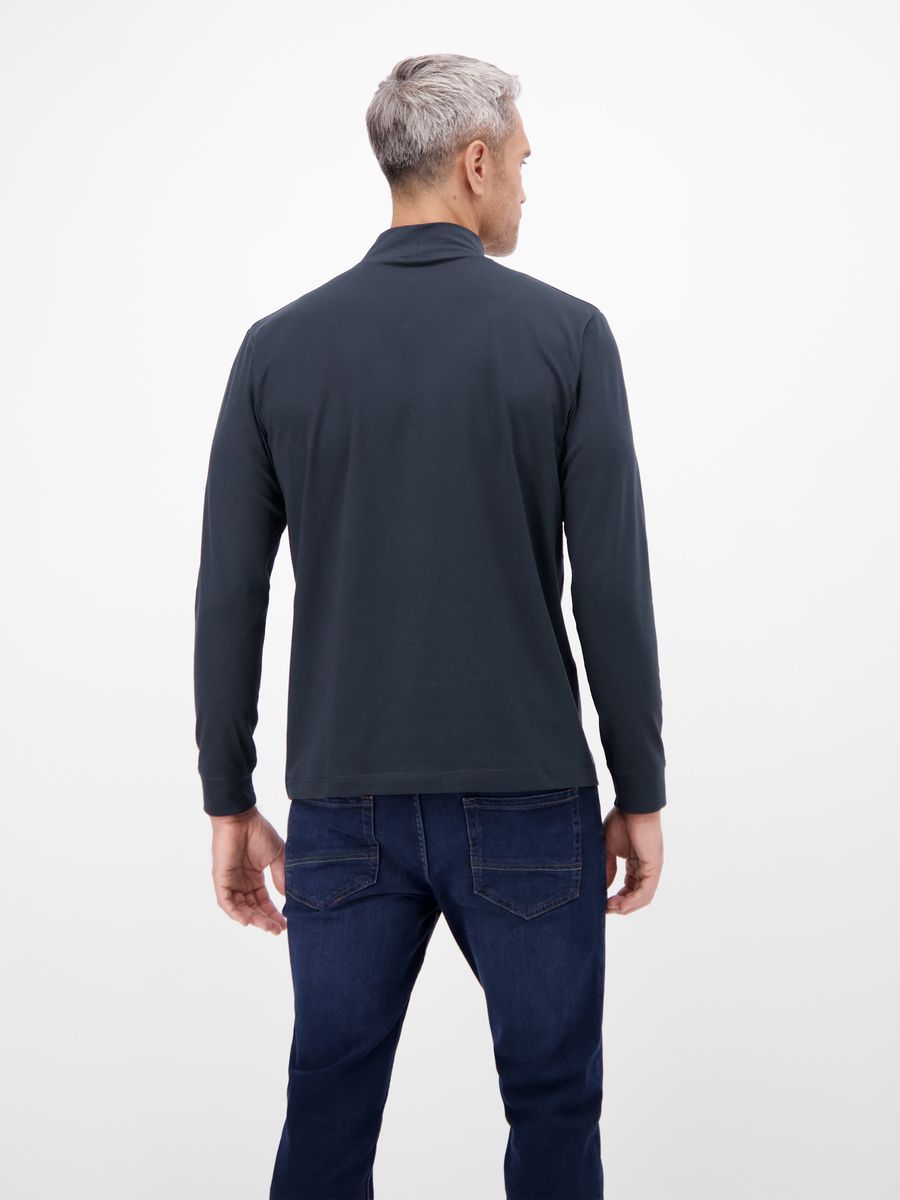 Modernes Langarmshirt mit Rollkragen