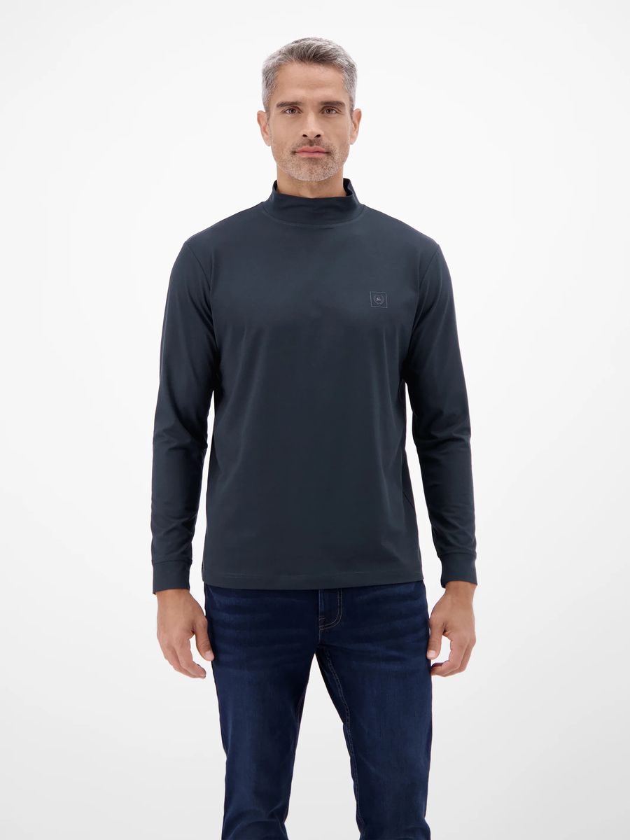 Modernes Langarmshirt mit Rollkragen