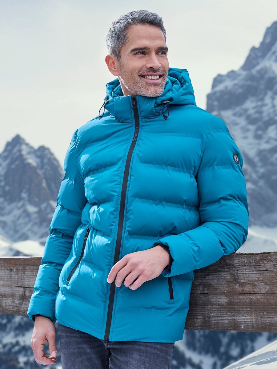 Moderne Steppjacke mit abnehmbarer Kapuze