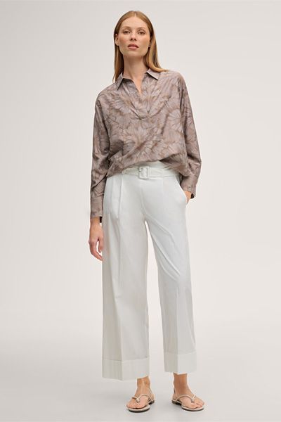 Bedruckte Viskose-Seidenmix Bluse in Taupe mit Blumenmuster