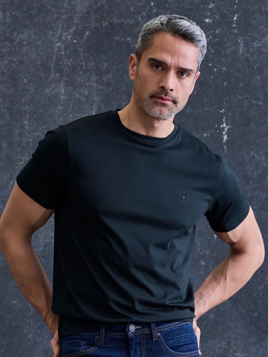 Basic Baumwoll T-Shirt mit Rundhalsausschnitt