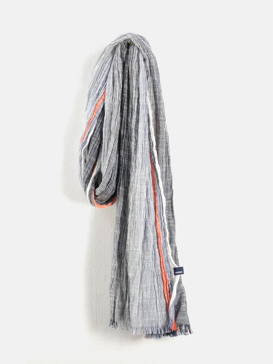 Gestreifter Herren-Webschal mit Farbverlauf