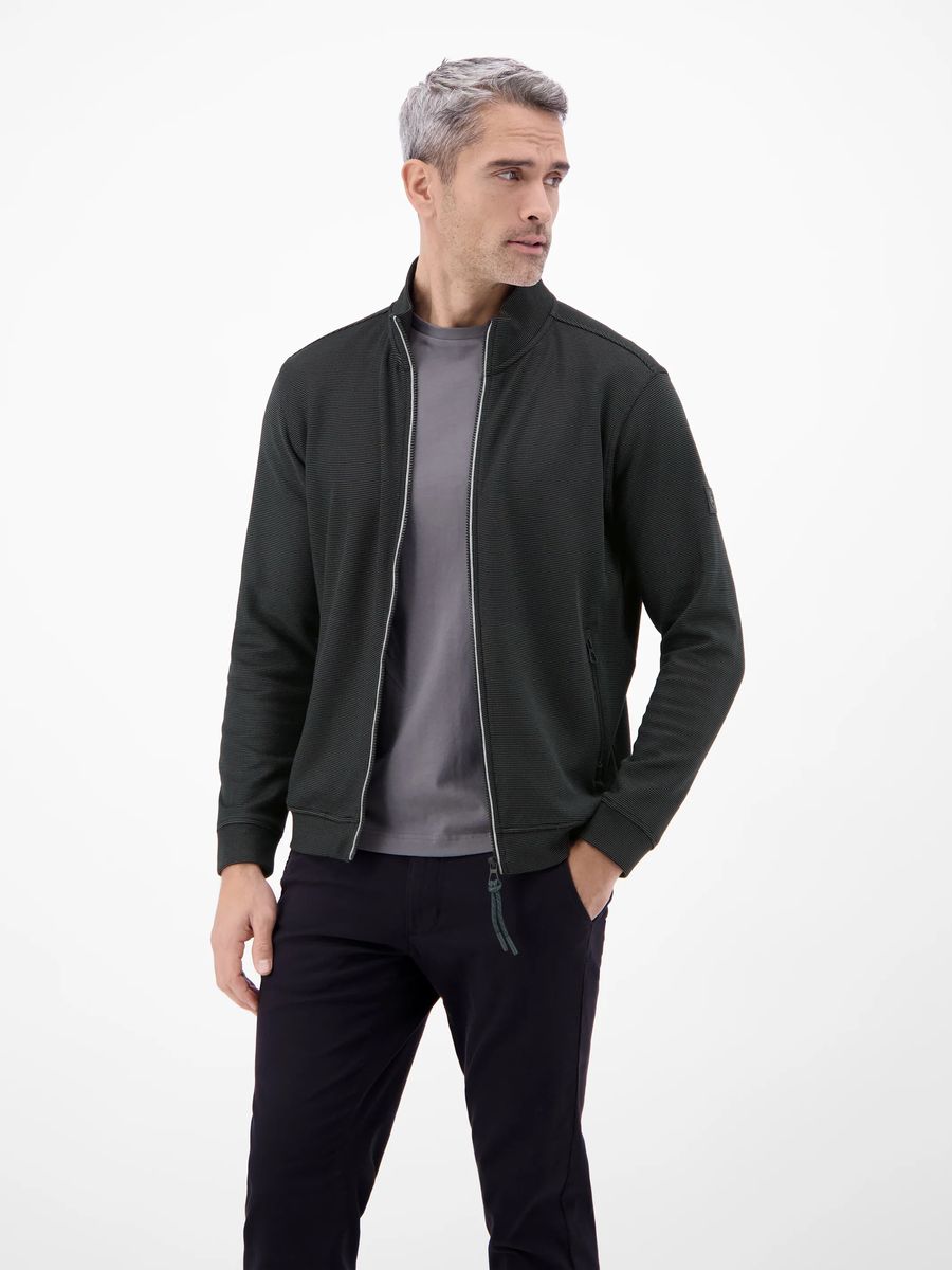 Moderne Strickjacke mit Reißverschluss