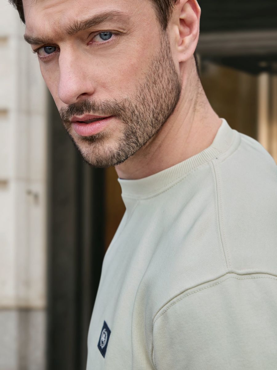 Sweatshirt im urbanen Stil mit weicher Haptik