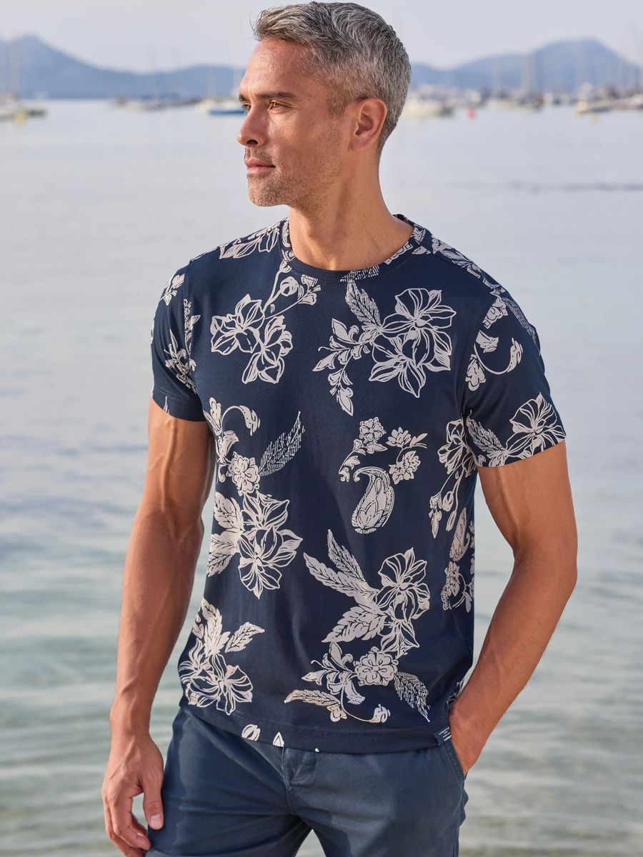 T-Shirt mit Blumenmuster und Rundhalsausschnitt