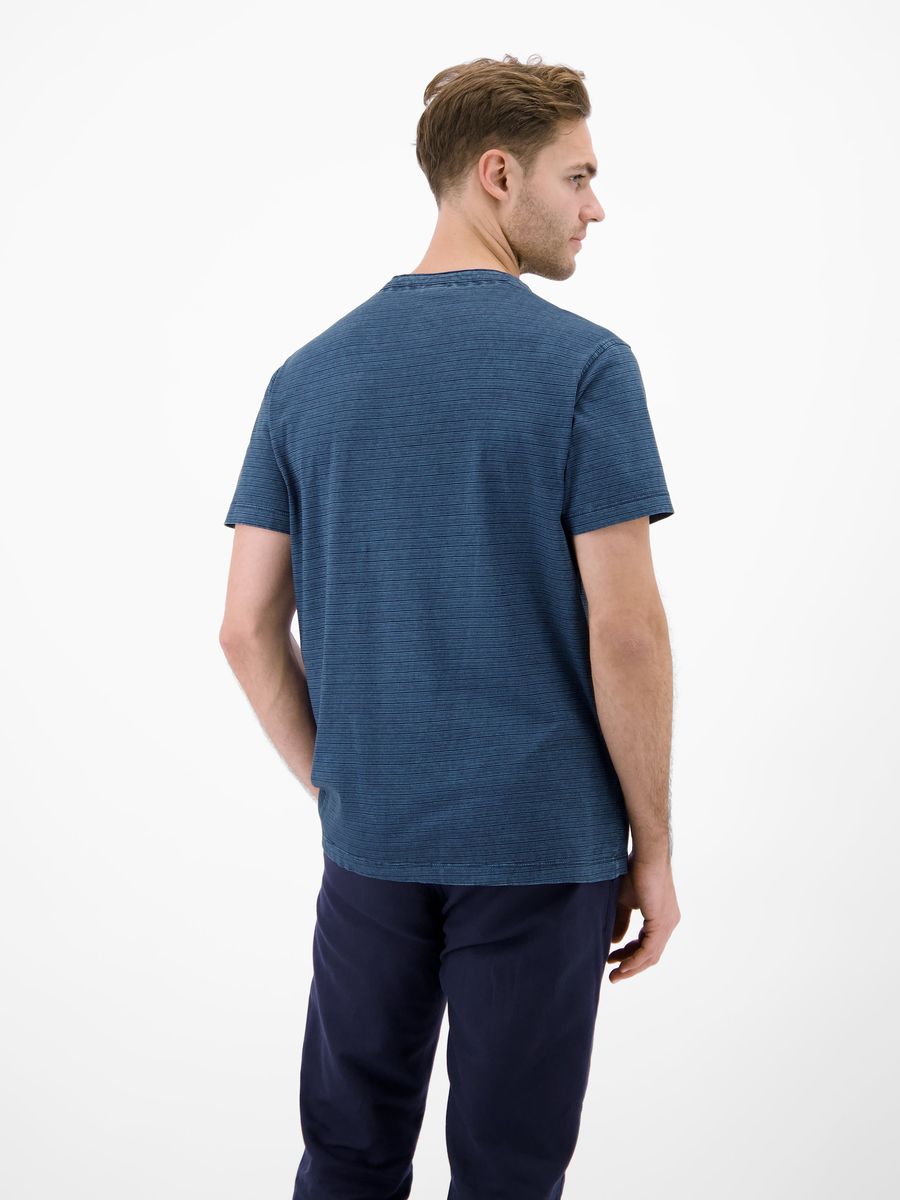 Gestreiftes Henley-Shirt aus Baumwolle