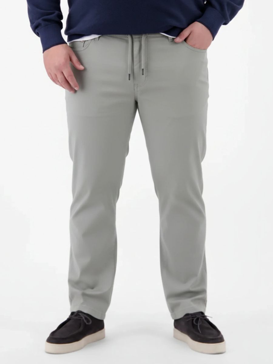 Chino-Hose mit Kordelzug und lässiger Passform
