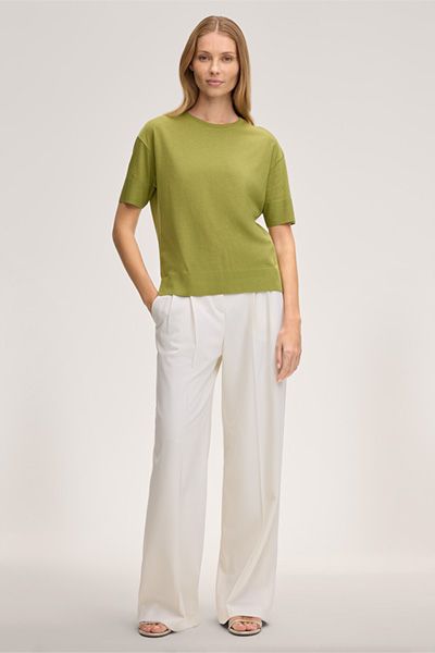 Marc Cain Grünes T-Shirt aus Lyocell-Baumwollmischung mit Seitenschlitzen