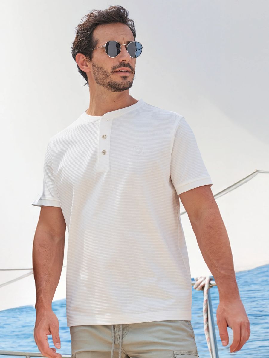 Atmungsaktives Cool & Dry Henley T-Shirt