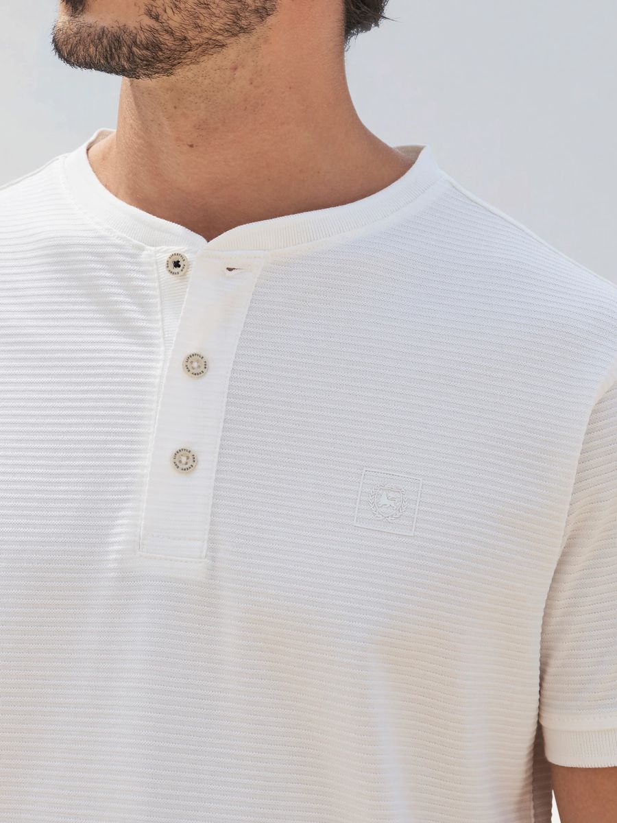 Atmungsaktives Cool & Dry Henley T-Shirt