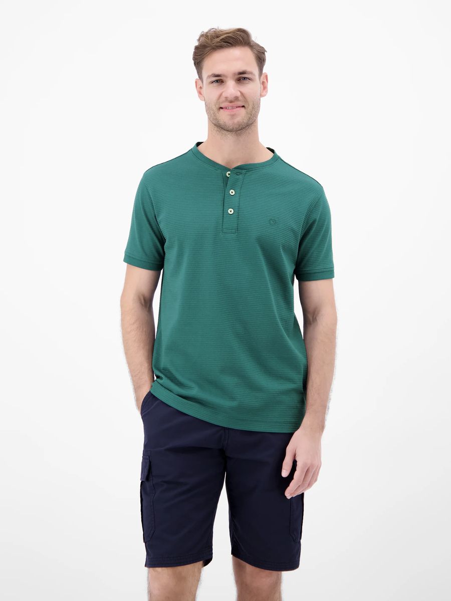Atmungsaktives Cool & Dry Henley T-Shirt