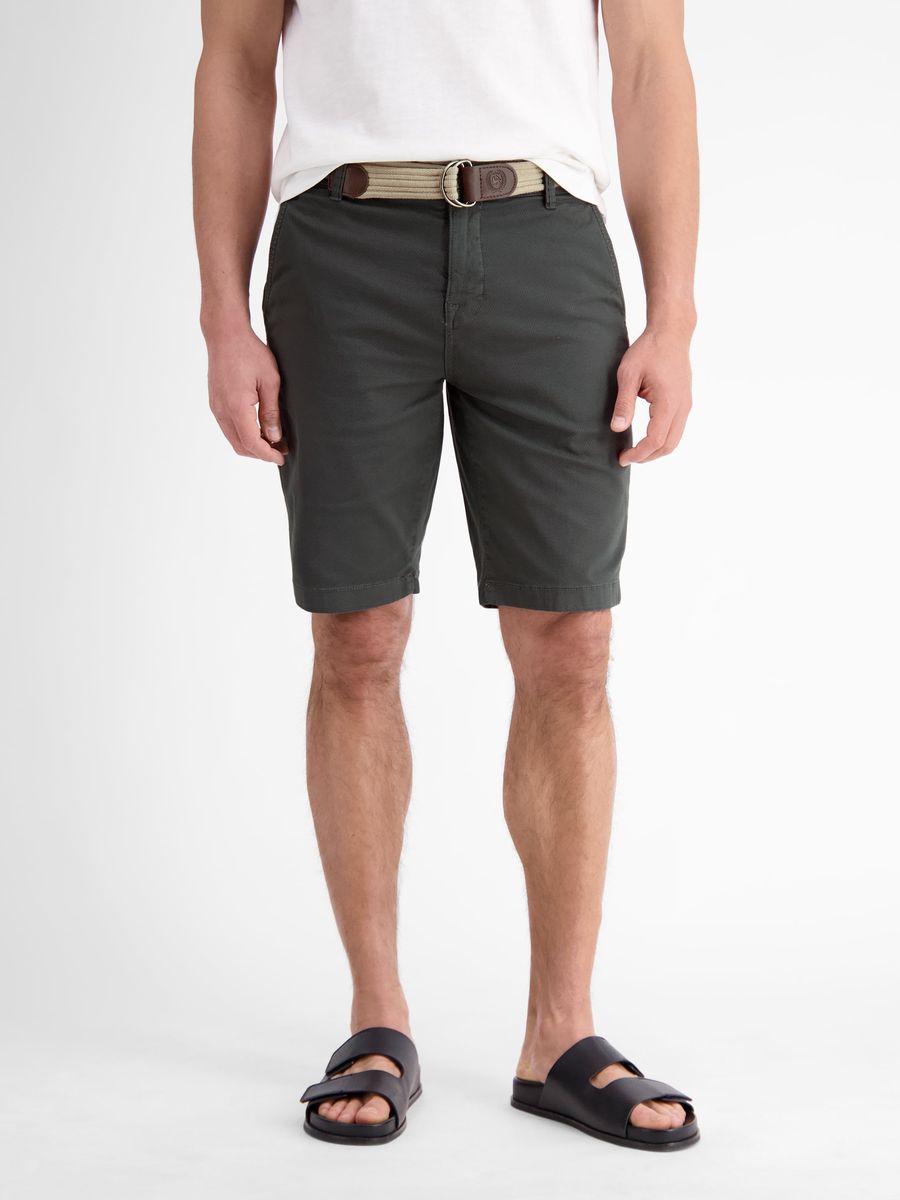 Bequeme Chino-Bermuda mit Gürtel