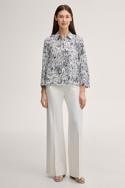 Abstract-Print Hemdbluse: Marine Ecru Lyocell Blumenhemd mit 3/4 Ärmeln