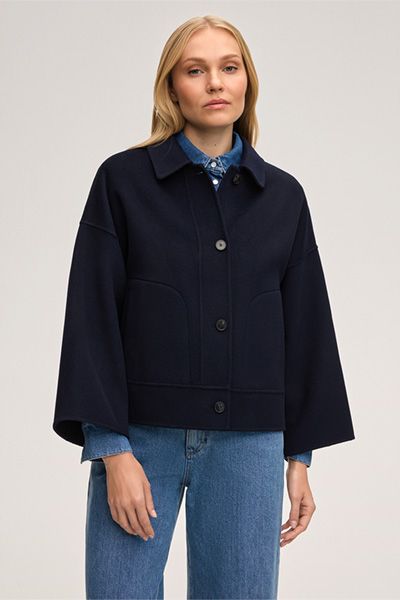 Marc Cain Doubleface Jacke aus Schurwolle in Marineblau Cropped