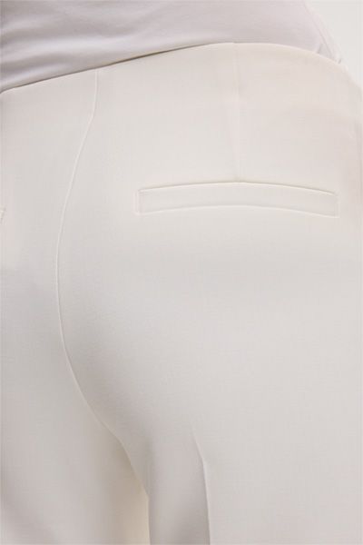 Marc Cain Anzug Hose Ecru Crêpe Slim-Fit Cropped Hose