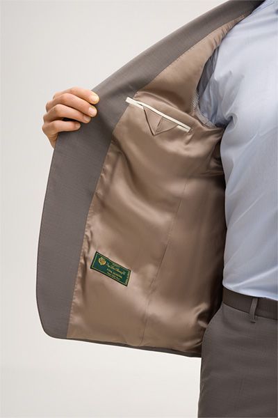 Sera-Sole Wollanzug in Taupe, klassische Passform, Zwei-Knopf-Verschluss