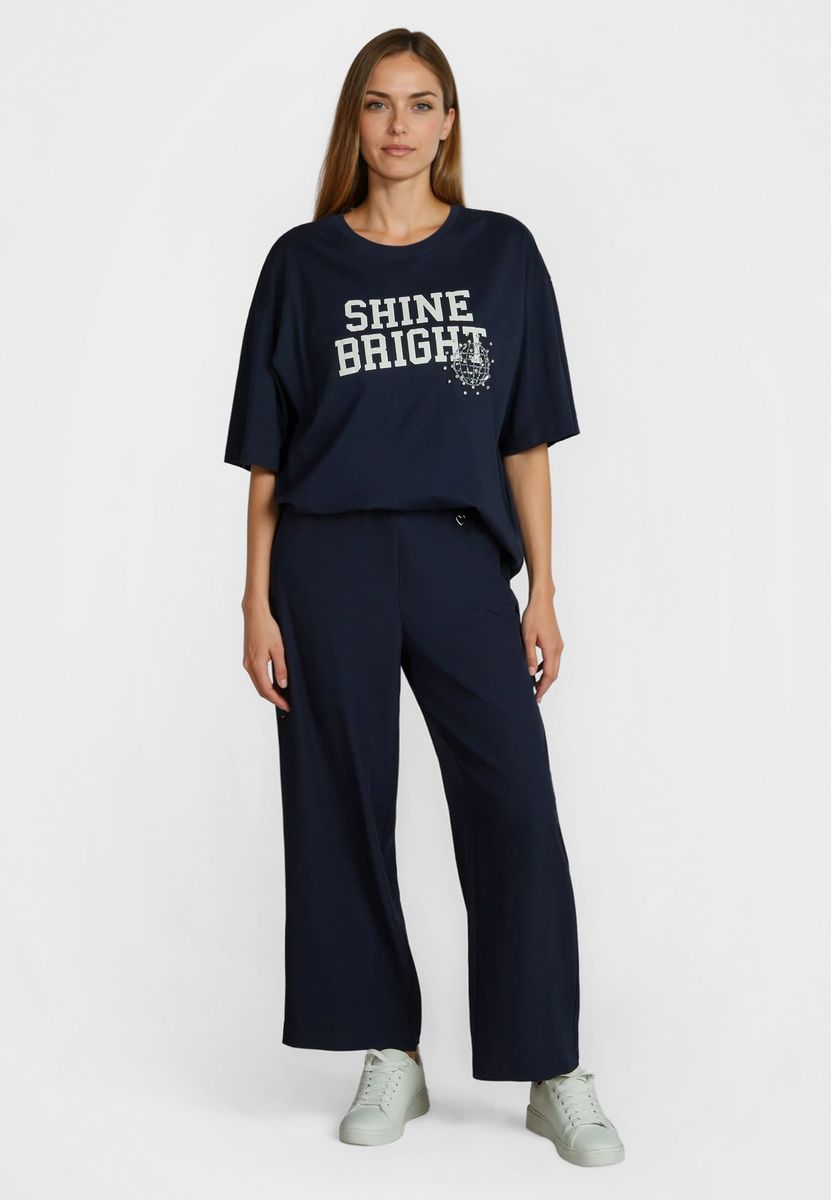 Verkürzte weite Hose