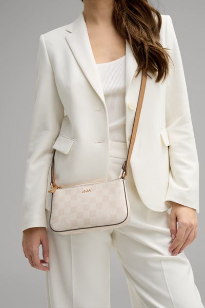 JOOP! Cortina Piazza Eunike Schultertasche in Ecru Schachbrettmuster