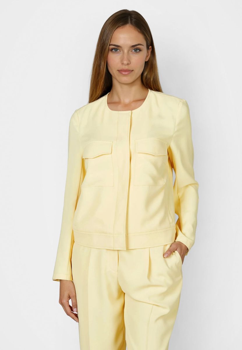 Jacke aus weich fallendem Stoff