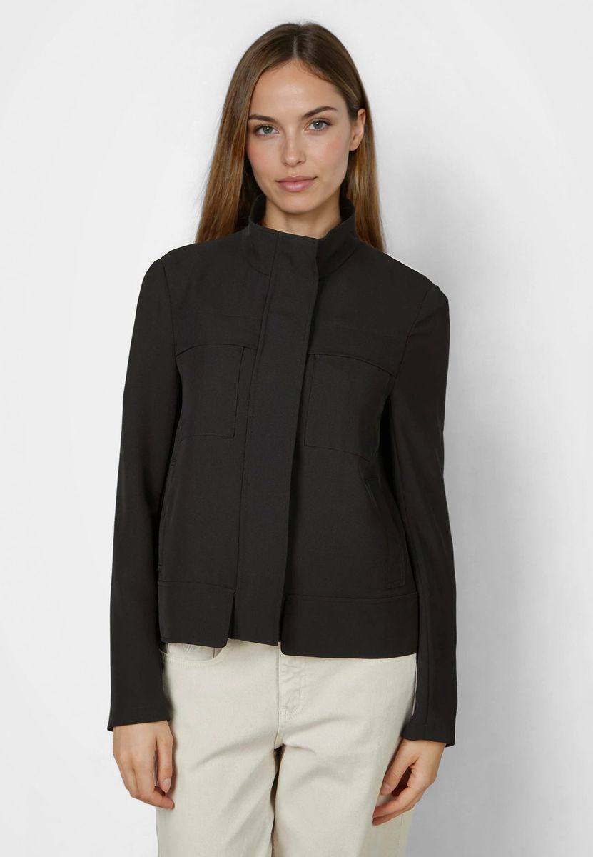 Jacke aus weich fallendem Stoff