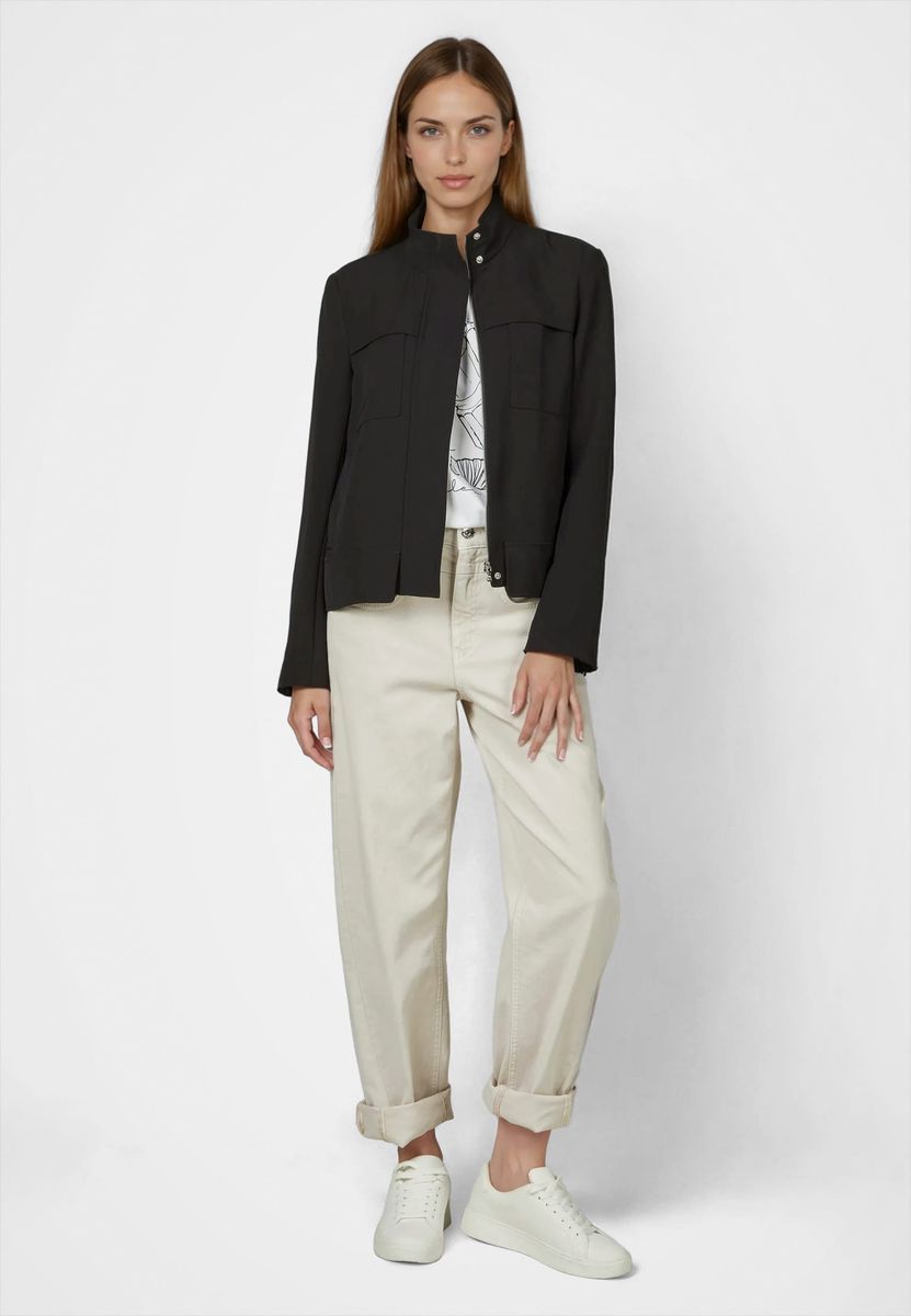 Jacke aus weich fallendem Stoff