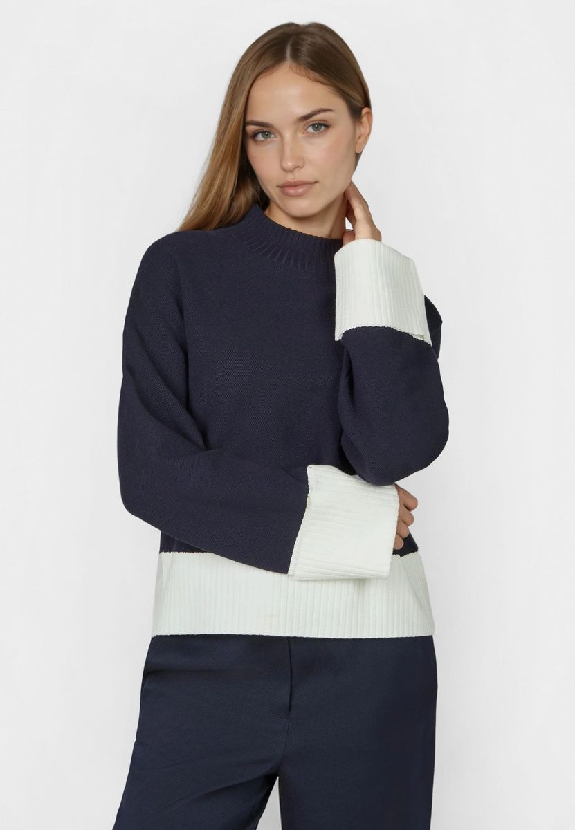 Pullover mit Kontrast-Abschlüssen