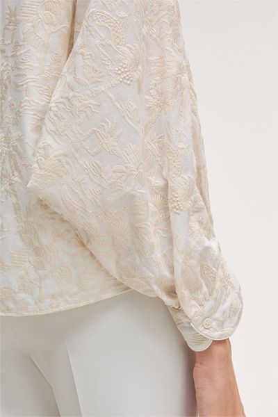 Olsen Ecru Oversize Bluse aus Baumwollmix mit Stickdetails