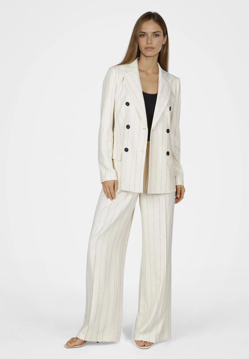 Taillierter Blazer mit Streifenmuster