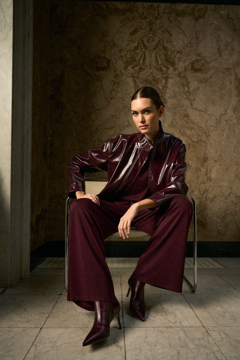 Jacke aus veganem Lackleder