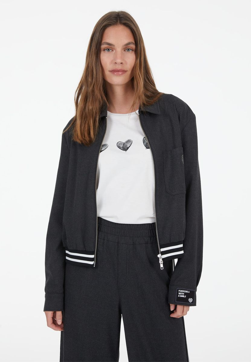 Jacke mit Kontrastbund