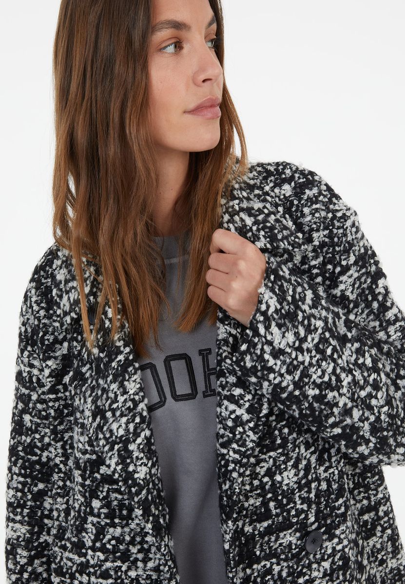 Cabanjacke aus Bouclégarn