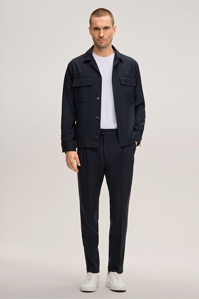 Marineblaue Wollhose Serpo mit Bundfalte und Münztaschendetail