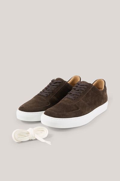 Ludwig Reiter Brauner Wildleder-Sneaker mit weißer Sohle