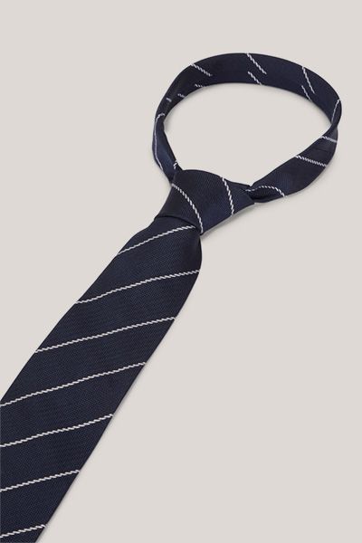 Windsor Krawatte aus Seidenmischung Marineblau mit weißen Diagonalstreifen