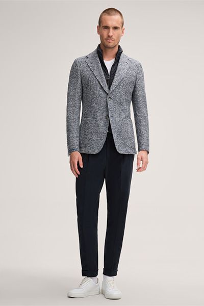 Baumwoll-Mischung Stoffhose Sapo mit Bundfalten in Marineblau