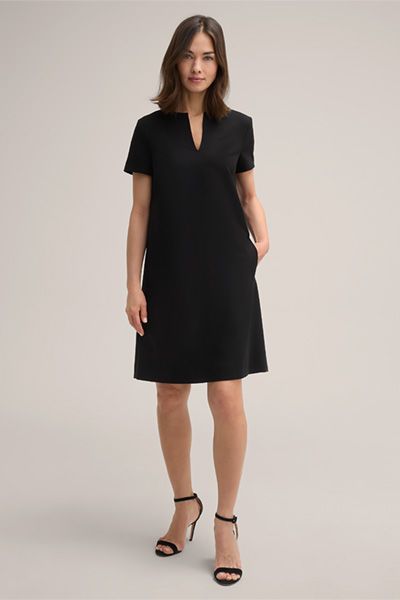Crêpe A-Linien-Kleid in Schwarz mit V-Ausschnitt und kurzen Ärmeln