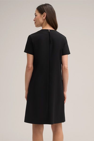 Crêpe A-Linien-Kleid in Schwarz mit V-Ausschnitt und kurzen Ärmeln