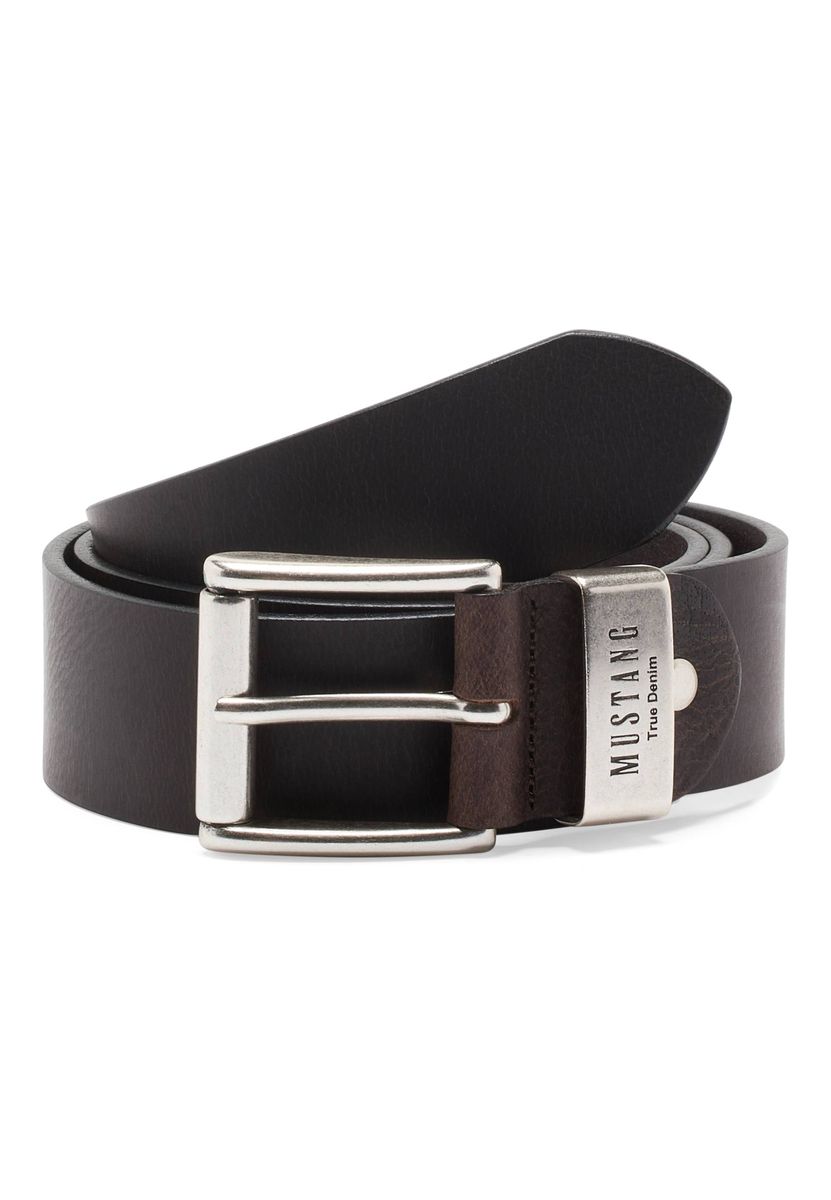 Klassischer Ledergürtel mit Silberschnalle