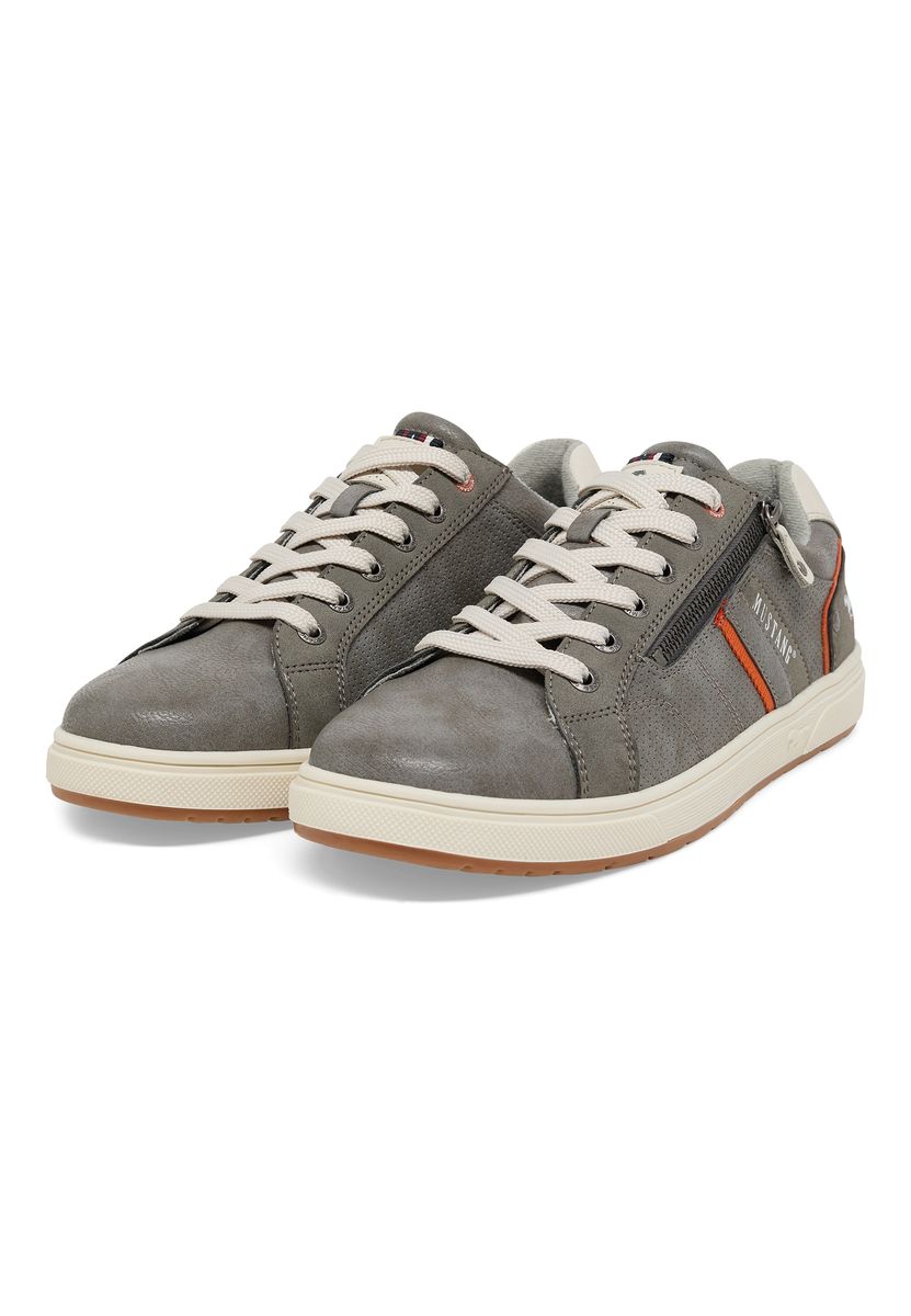 Lässige graue Sneaker aus Synthetikleder