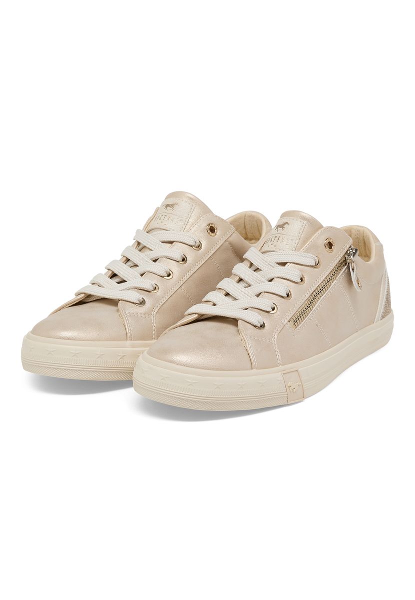 Champagnerfarbene Kunstleder-Sneakers