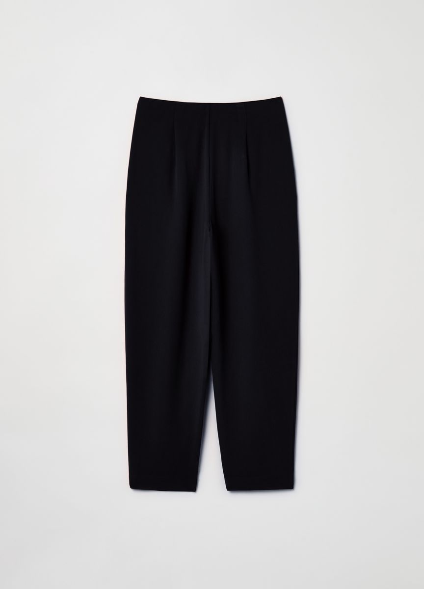 Hosenanzug mit Gürtel und entspannter Passform