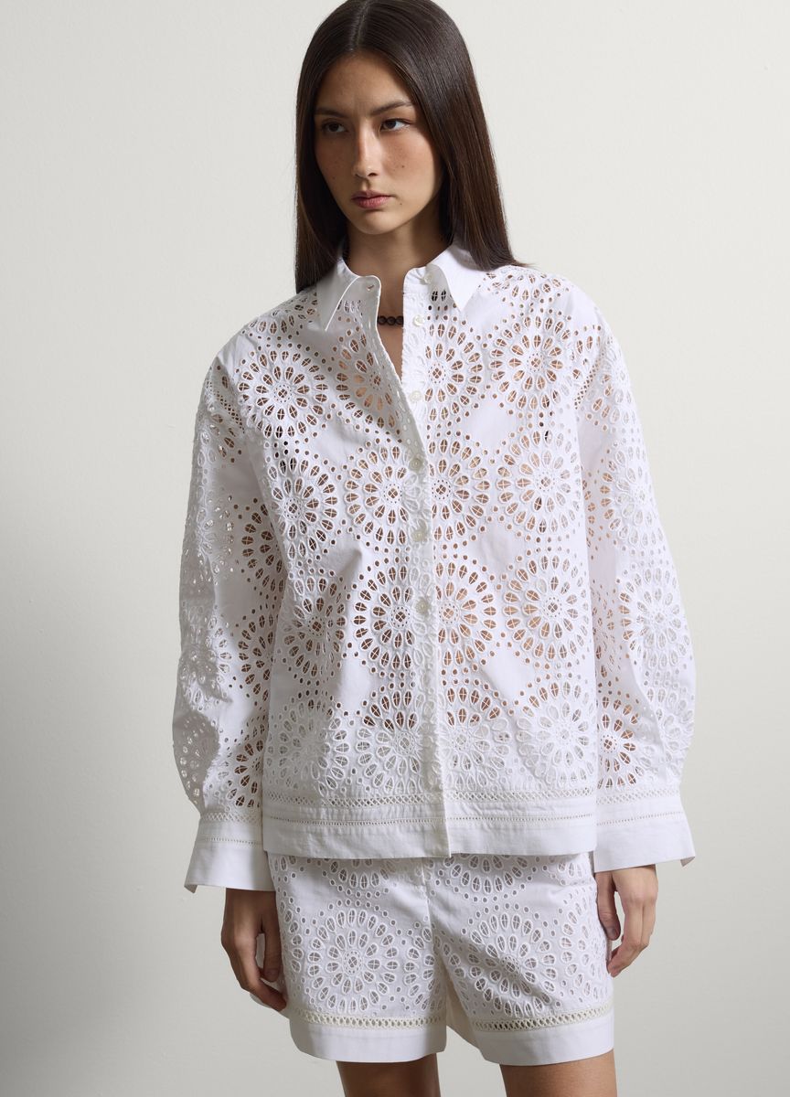 Klassische Strickjacke mit Taschen
