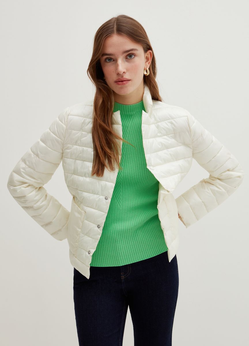 Klassische Strickjacke mit Taschen