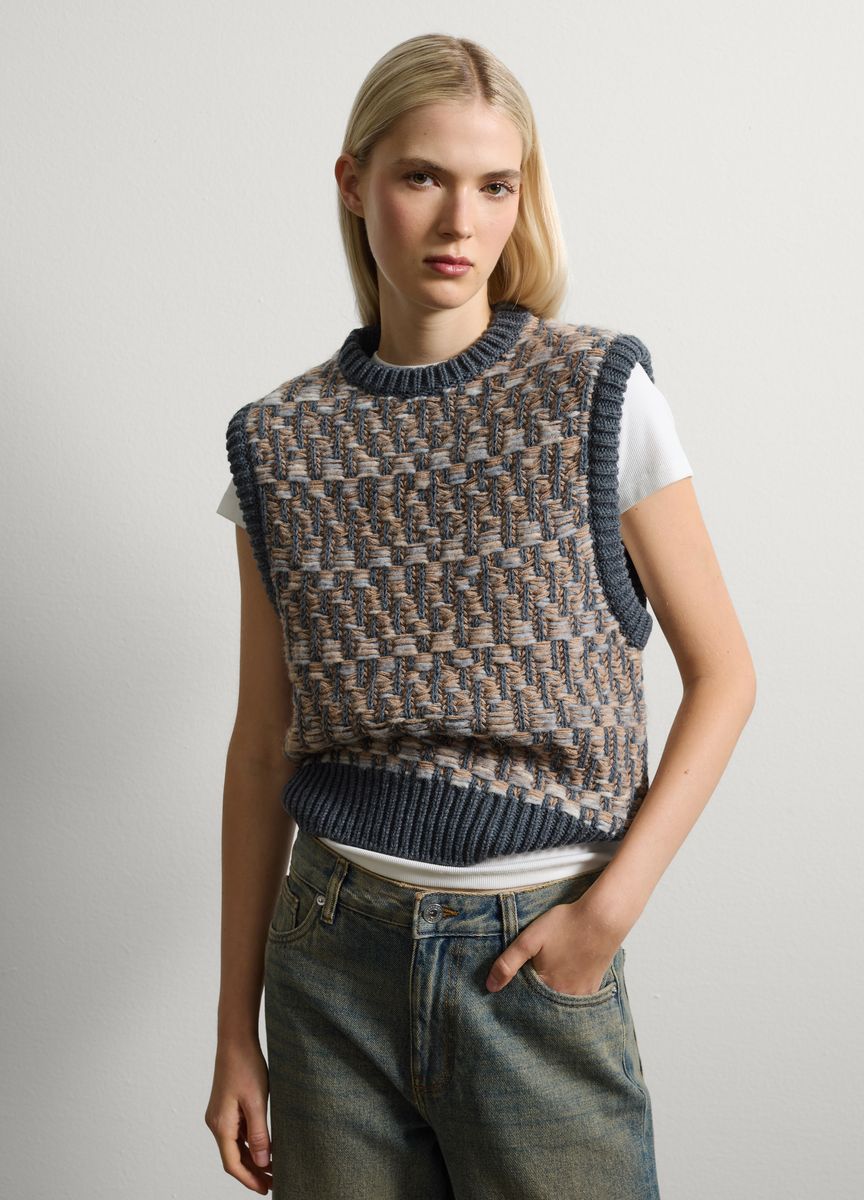 Klassische Strickjacke mit Taschen