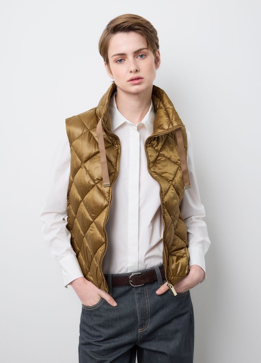 Klassische Strickjacke mit Taschen